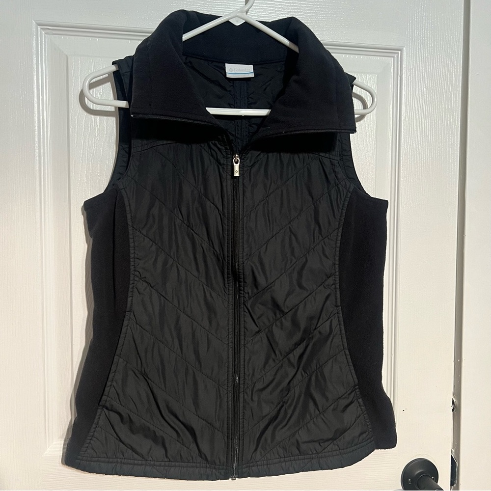 Columbia Women's Black Quilted Vest